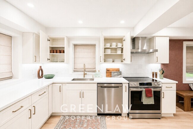 Building Photo - 3250 Wynn Dr