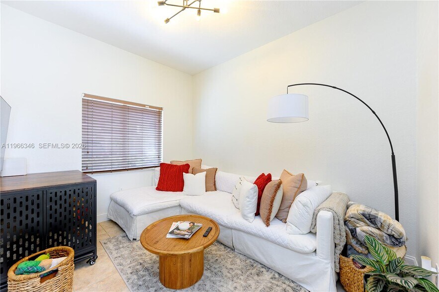 Building Photo - 17815 NW 74th Ct