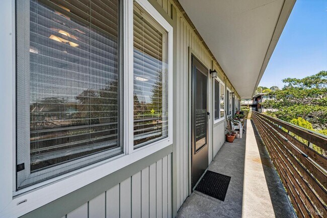 Building Photo - 83 Pixley Ave