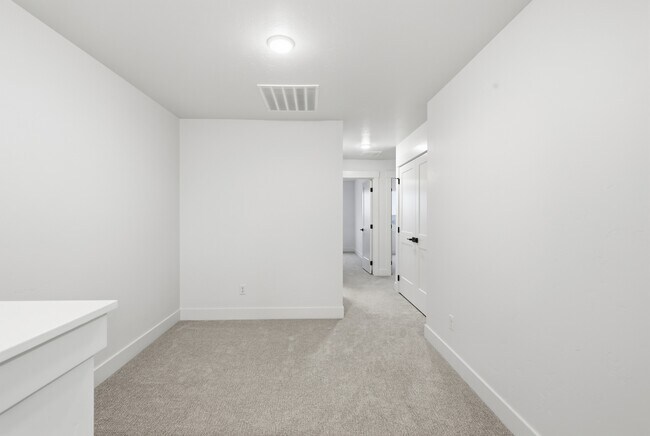 Building Photo - 2144 E Deep Purple Ln