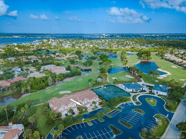 Building Photo - 2371 SW Carriage Hill Terrace