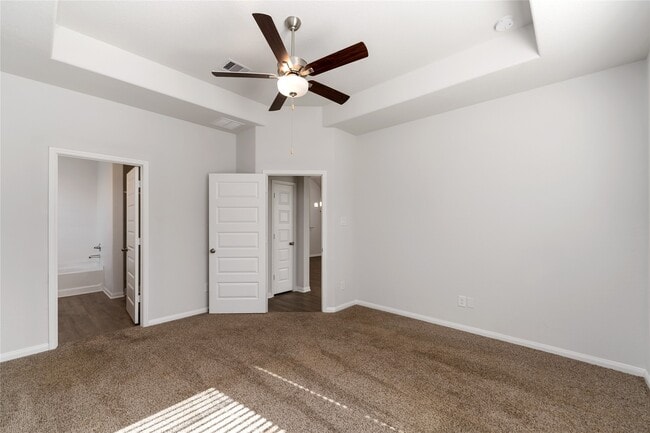 Building Photo - 25587 Blossom Ct