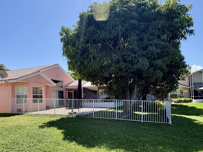 Building Photo - 3771 Newport Ave