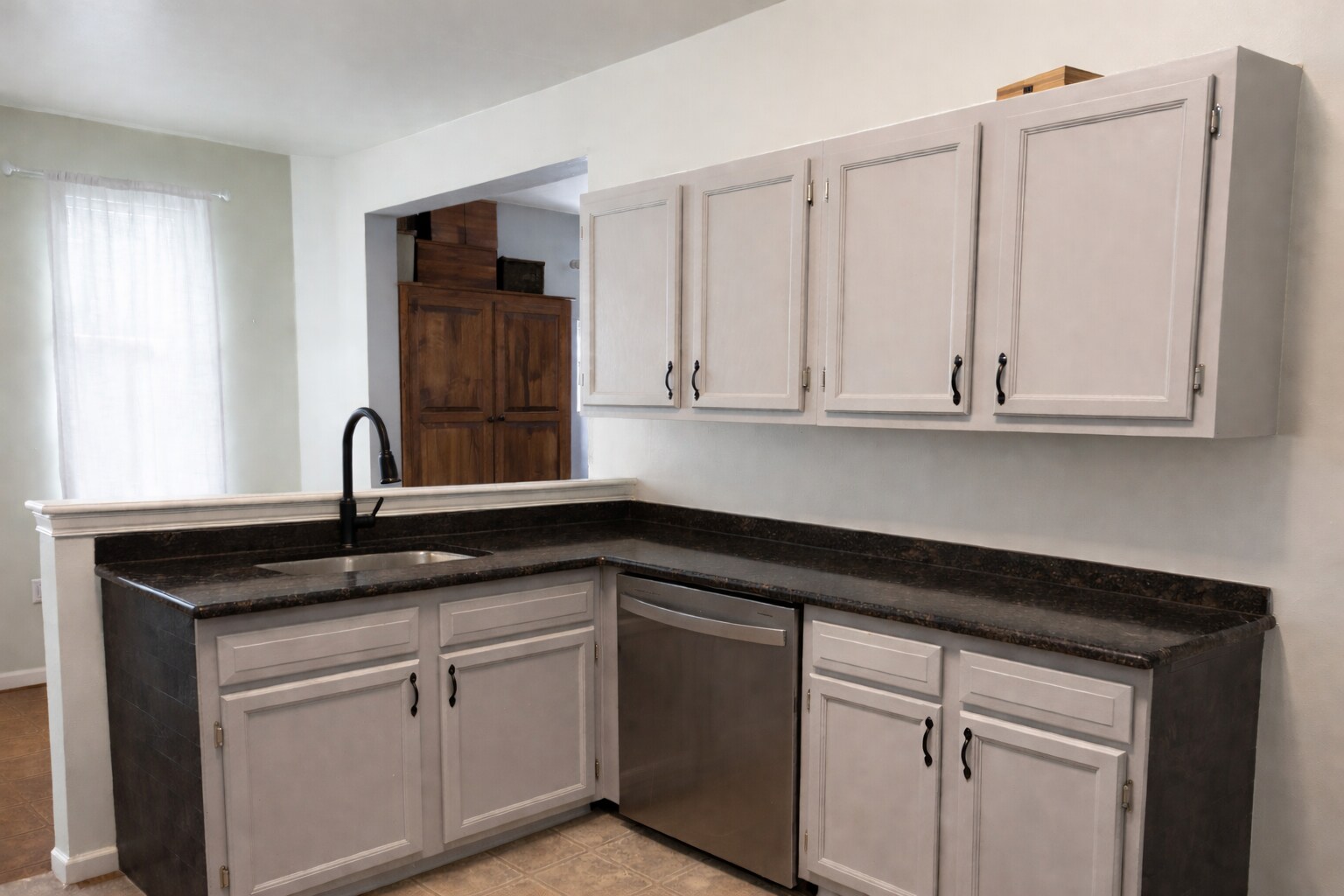 Building Photo - 12 Paynter St