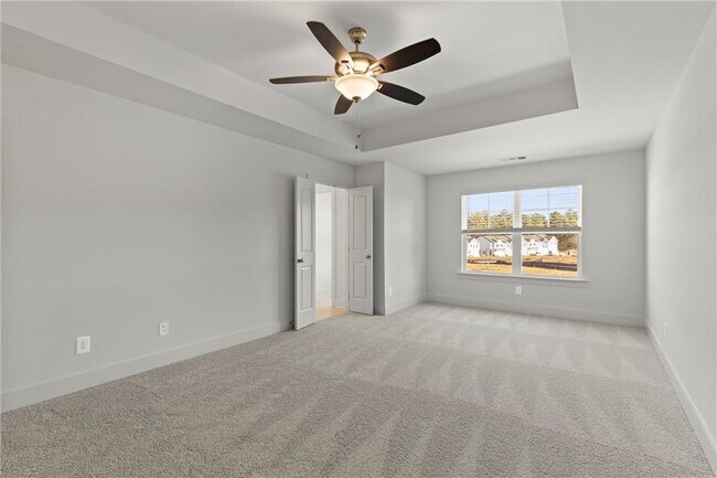 Building Photo - 2527 Riverside Rd