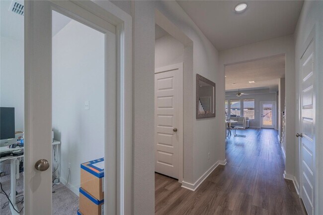 Building Photo - 21802 Blue Daisy Ct