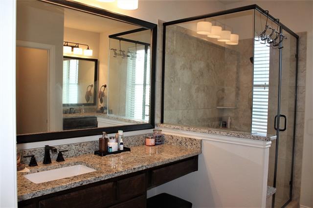 Building Photo - 328 Loma Alta Dr