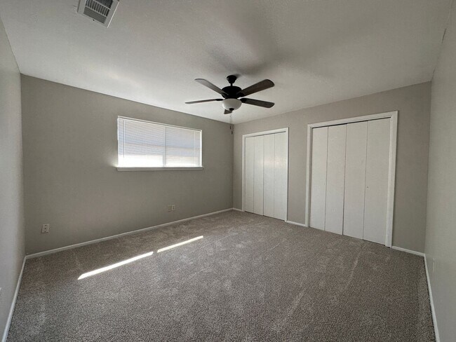 Building Photo - 7316 Sanger Ave