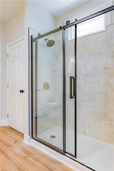 Building Photo - 6 Teaberry Ct