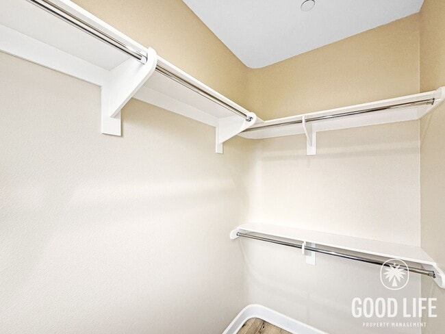 Building Photo - Stunning 3Bd/3.5Ba Home in Irvine w/Large Patio, Modern Design and 2 Master Suites!