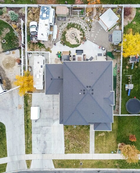 Building Photo - 743 W 1150 S