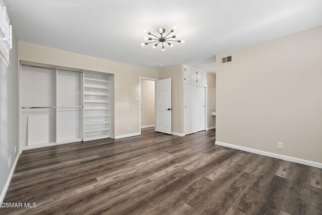 Building Photo - 2066 Dwight Ave