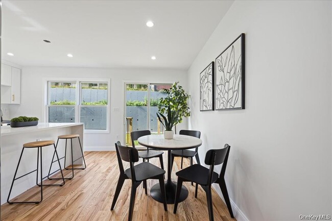 Building Photo - 89 Thurton Pl