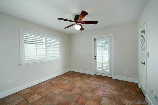Building Photo - 308 Palm Ave