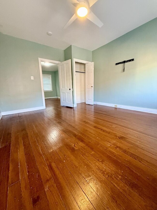 Building Photo - 124 W Hamburg St