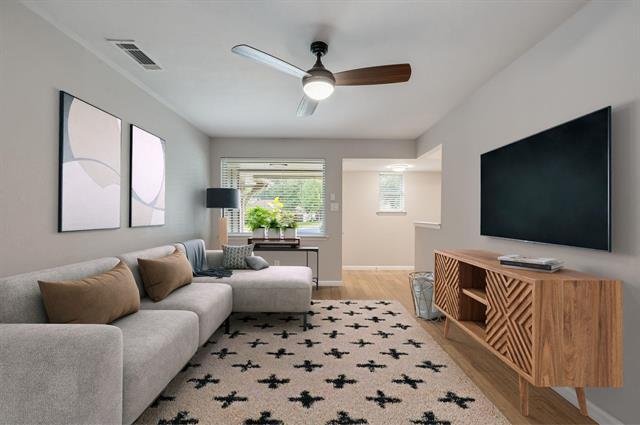 Building Photo - 9811 Kingsman Dr