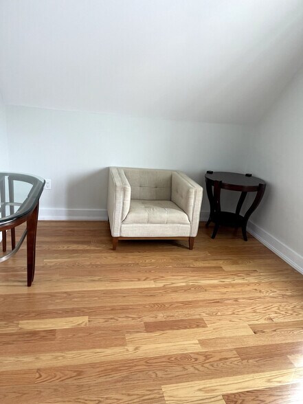 Building Photo - 6 Dawes Terrace