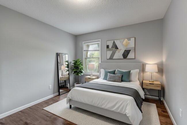 Building Photo - Affordable Newly Renovated Apartments in Decatur