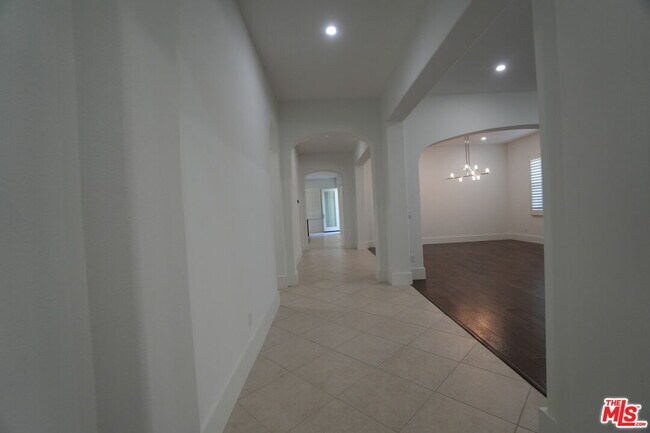 Building Photo - 20451 Via Sansovino