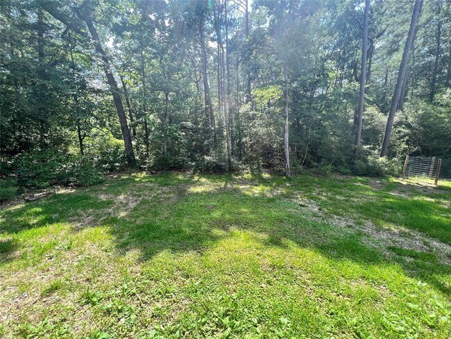 Building Photo - 15887 Pecan Dr