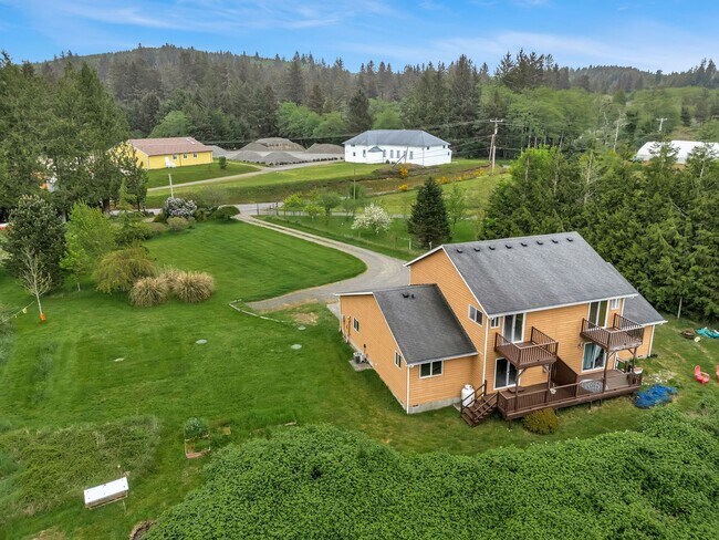 Building Photo - 90560 Logan Rd