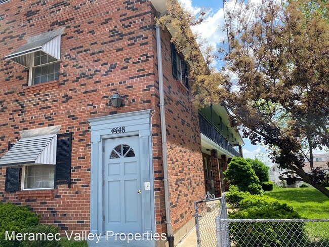 Building Photo - 4448 Morganford Rd