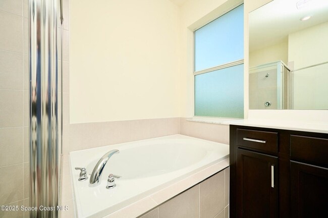 Building Photo - 5940 Manzanita Way