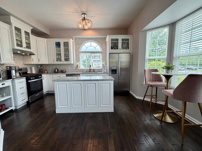 Building Photo - Stunning 3-Bed/3-Bath Home in Providence Reserve. Available September 1st!