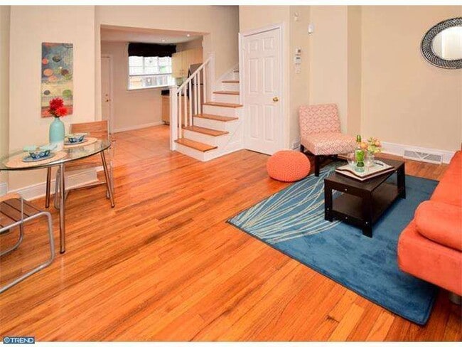 Building Photo - 1634 Waverly St