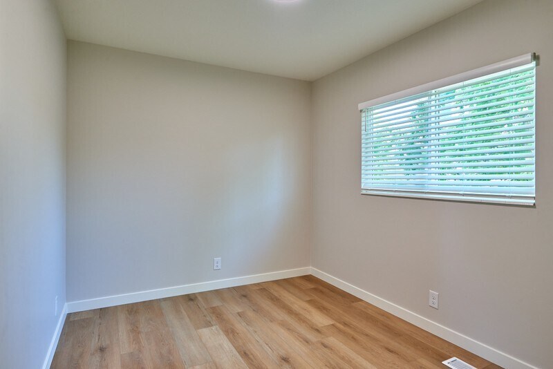 Building Photo - 3826 S 1250 E