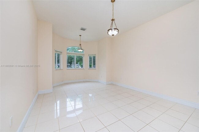 Building Photo - 9981 SW 70th St