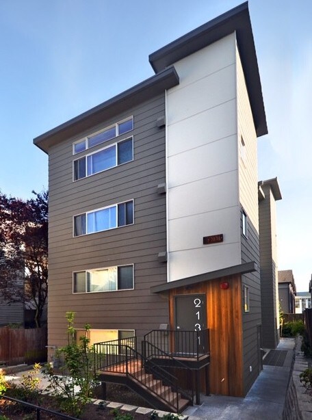 Primary Photo - EcoFlats Meridian