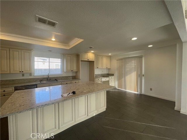 Building Photo - 530 Bellows Ct