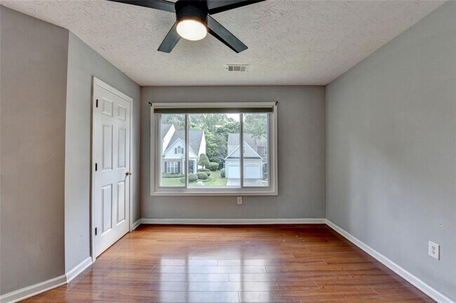 Building Photo - 702 Ashley Glen Ln