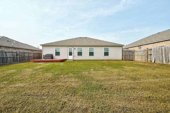 Building Photo - Stunning 3-Bedroom Home in Beautiful Piedmont Community!