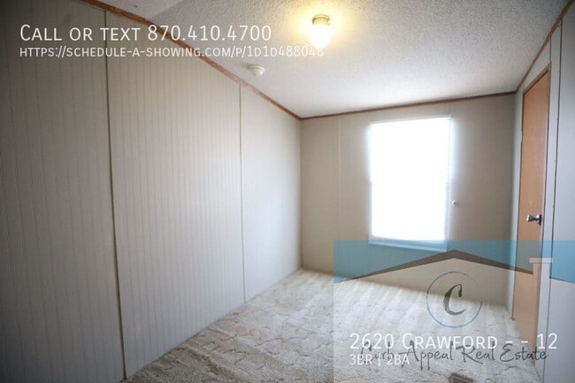 Building Photo - 2620 Crawford Dr