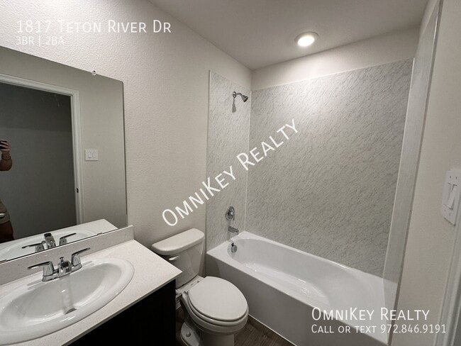 Building Photo - 1817 Teton River Dr