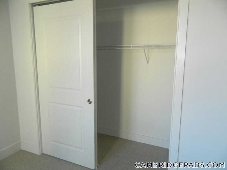 Building Photo - 110 Second St