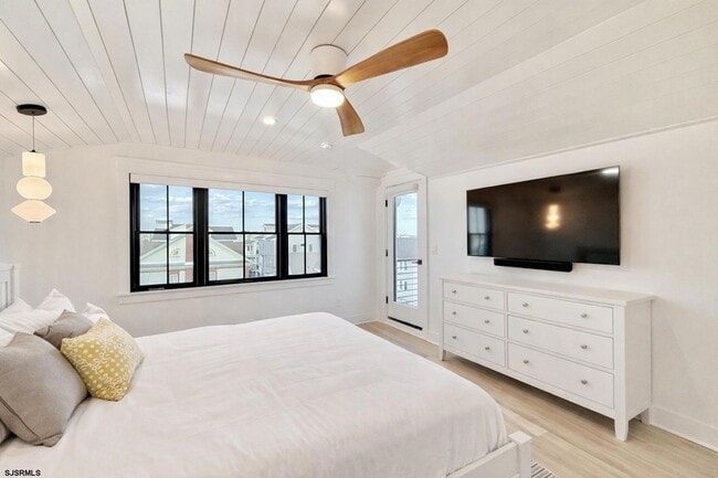 Building Photo - 100 S Frontenac Ave