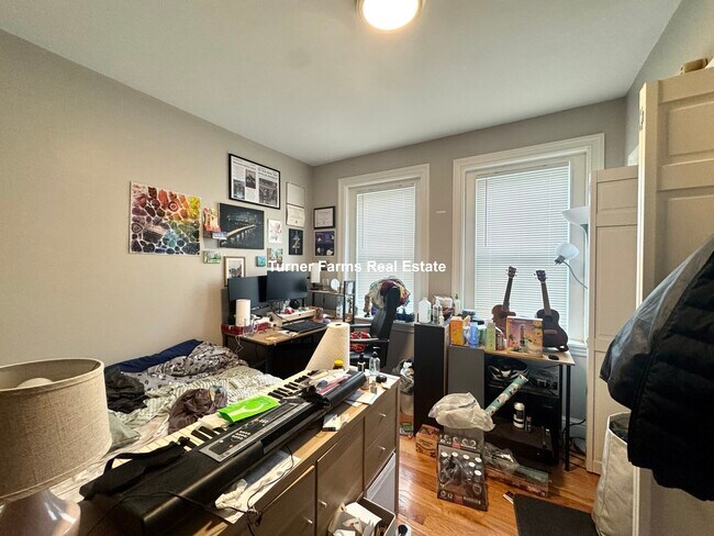 Building Photo - 106 Berkshire St