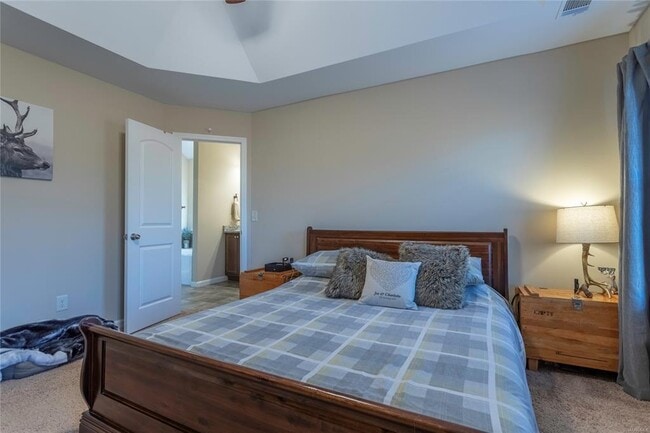 Building Photo - 820 Sunset Ct