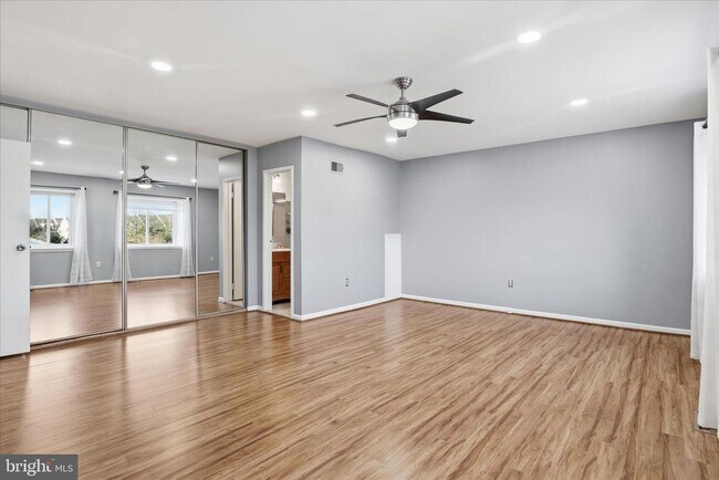 Building Photo - 4614 Conwell Dr