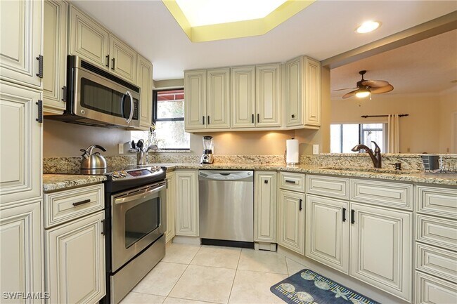 Building Photo - 563 Serendipity Dr