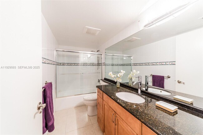 Building Photo - 121 Crandon Blvd