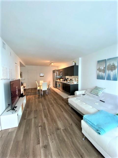 Building Photo - 31 SE 6th St