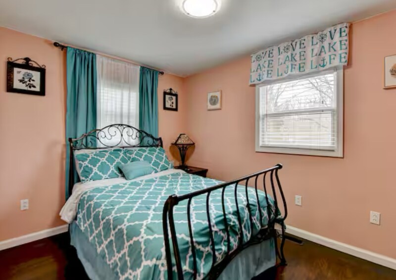 Building Photo - 2817 Evergreen Pl