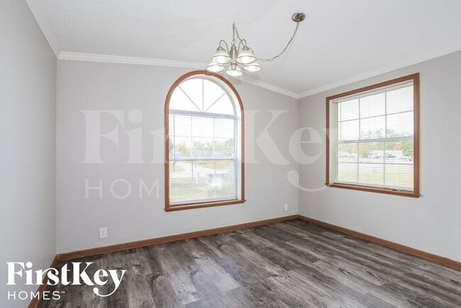 Building Photo - 597 Diamond Loop