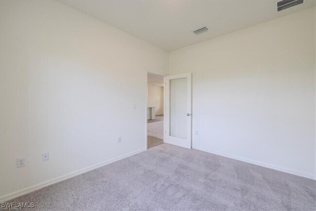 Building Photo - 4208 NE 15th Pl
