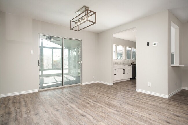 Building Photo - 13315 Tusayan