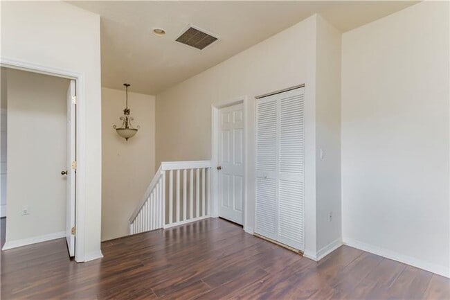 Building Photo - 3481 Merrick Ln